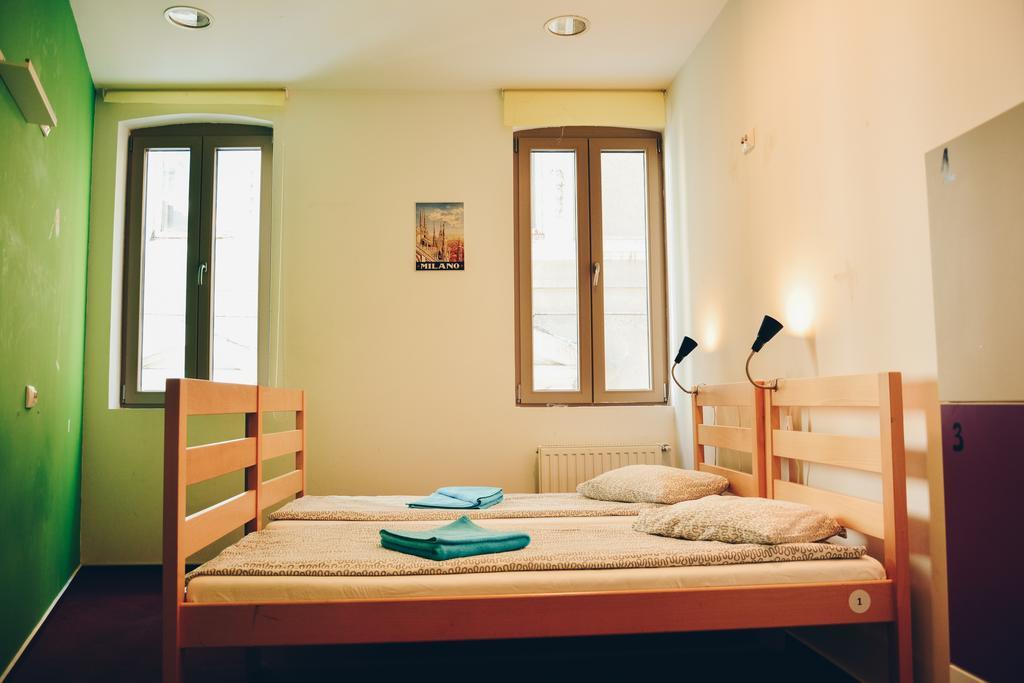 Pura Vida Sky Bar & Hostel Bükreş Dış mekan fotoğraf